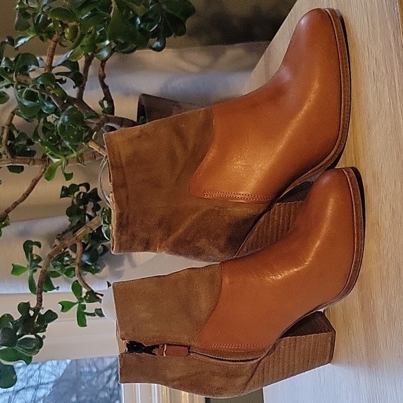 rag & bone KENDALL Tonal Block Suede  & Leather booties - Picture 3 of 8